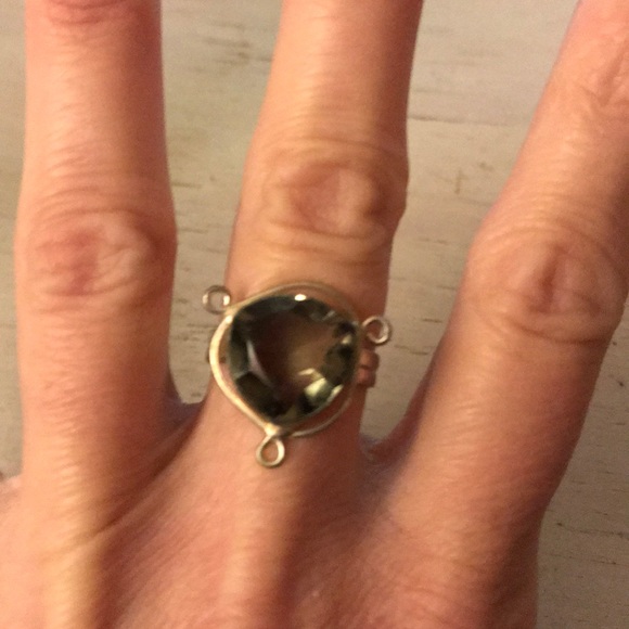 Sterling silver ring size 8 1/2 - Picture 1 of 2